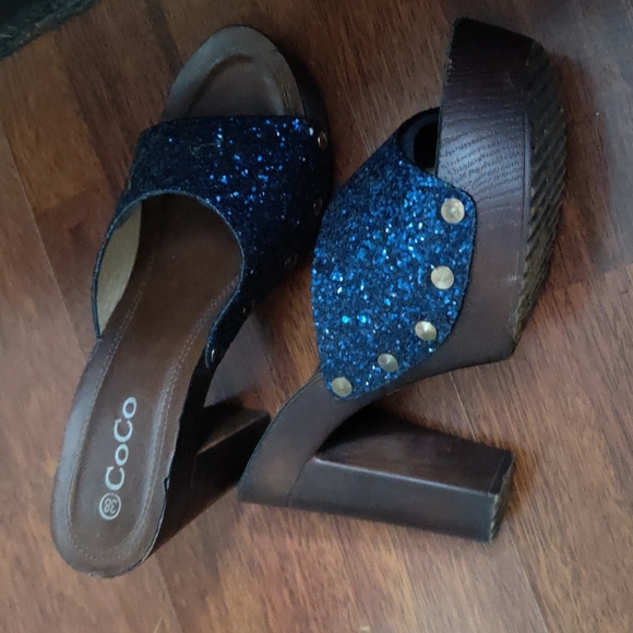 Sandles heels - Picture 2 of 4